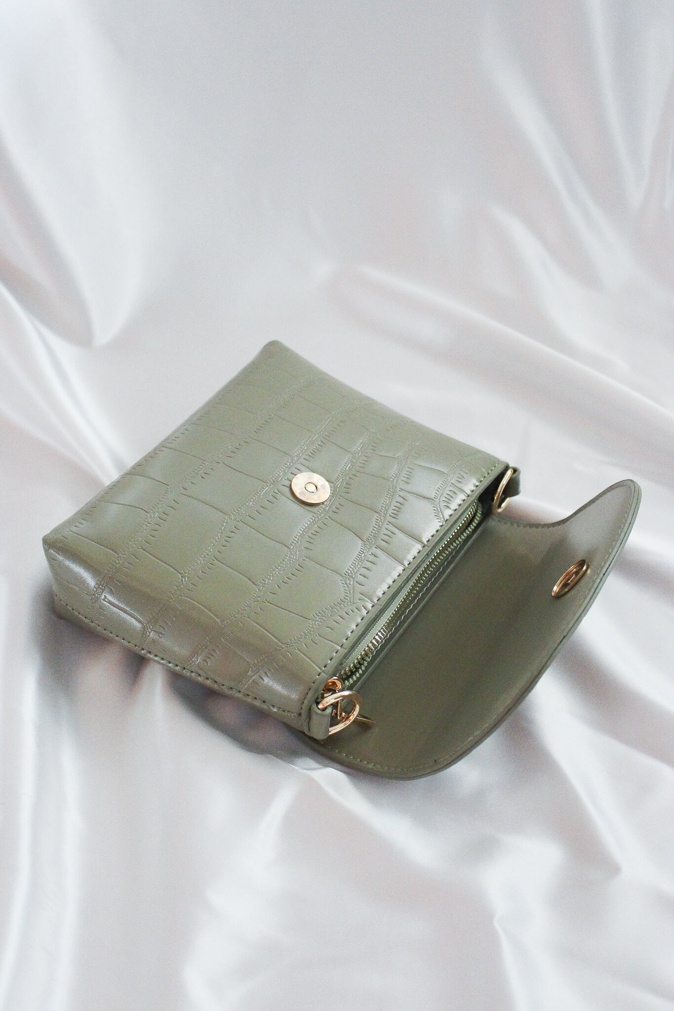 Aimee Crossbody Bag in Matcha