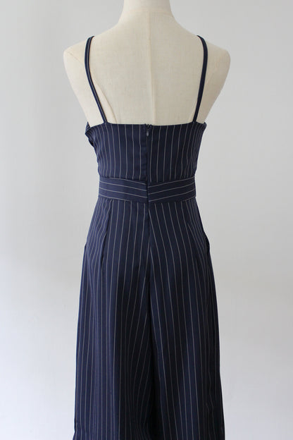 Striped jumpsuit with front twist. Perfect workwear or brunch outfit