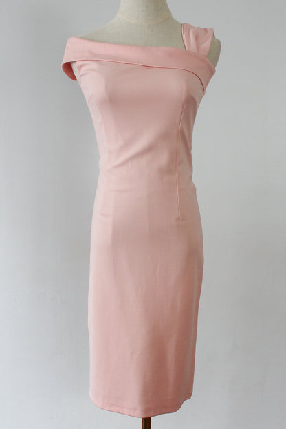 Pink Off-Shoulder figure hugging Bodycon Dress
