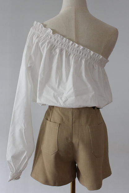 Oakleigh Shorts in Sand